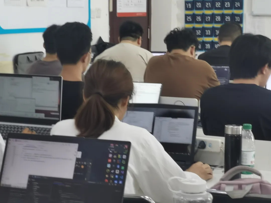 高中生适合学思途实训IT课程吗?